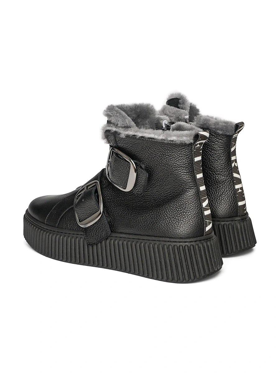 Ботинки с меховой оторочкой на объемной подошве